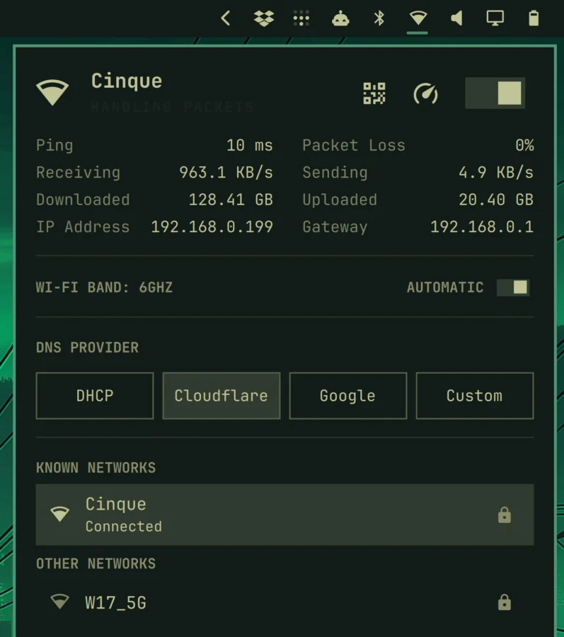 Omarchy:DHH 为 AI Agent 时代打造的 Linux 系统插图4 Omarchy 4 网络控制面板真实界面